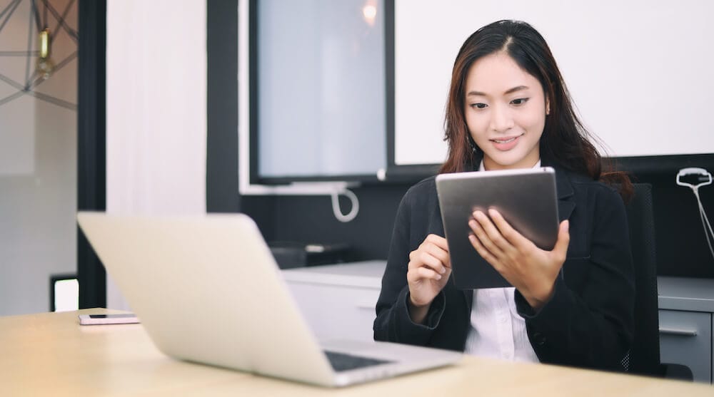 Business woman happy with her cloud accounting services in Singapore